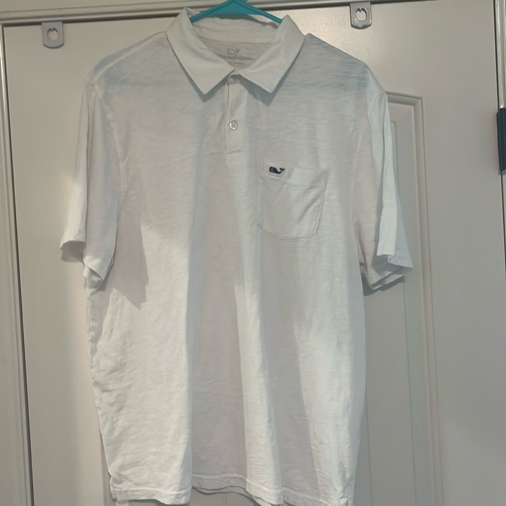White Vineyard Vines polo shirt. Size L